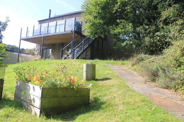 Riverbank Cottage