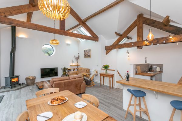 Riverbank Cottage
